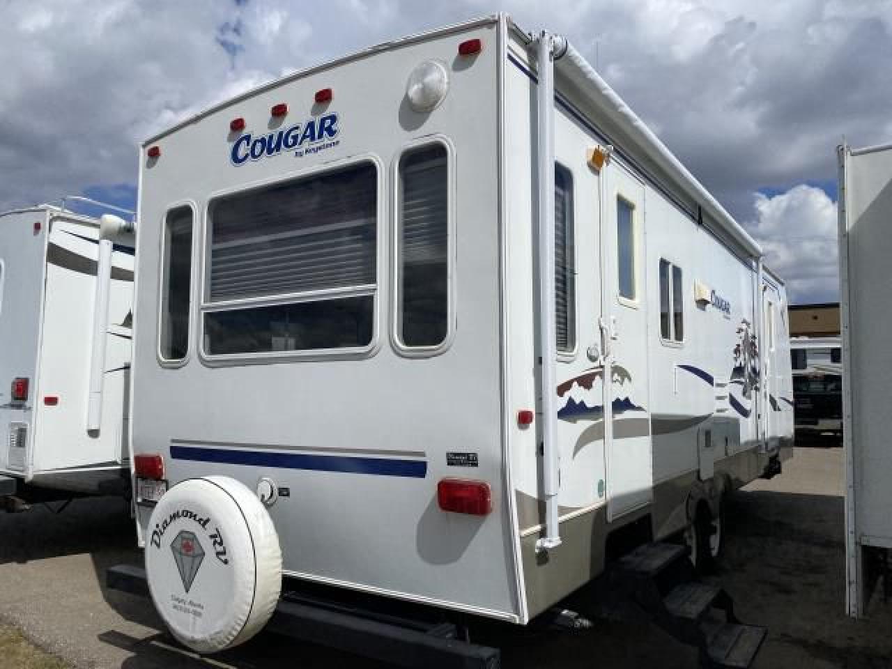 2005 Keystone COUGAR 294 - - Photo #2
