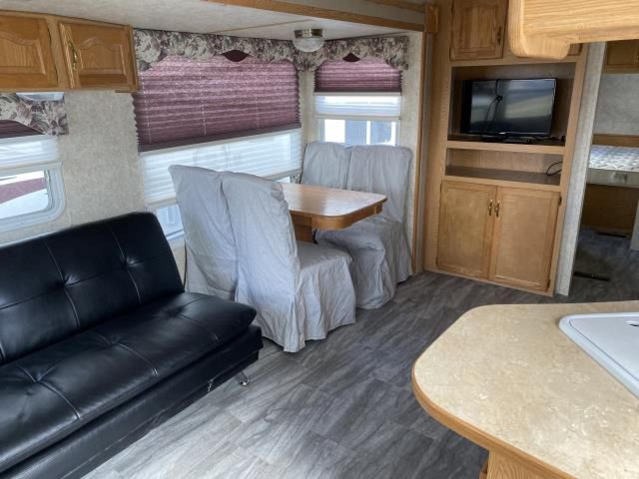 2005 Keystone COUGAR 294 - - Photo #7