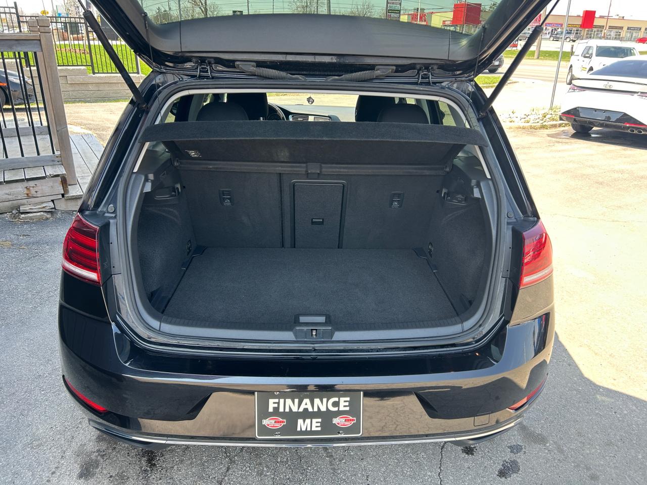 2018 Volkswagen Golf Trendline 5-door Auto - Photo #4