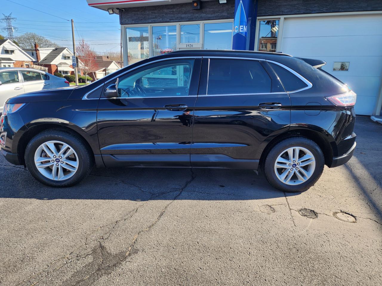 2018 Ford Edge SEL AWD - Photo #9