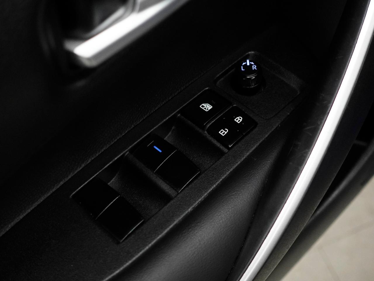 2020 Toyota Corolla SE | Sunroof | ACC | BSM | Heated Seats | CarPlay