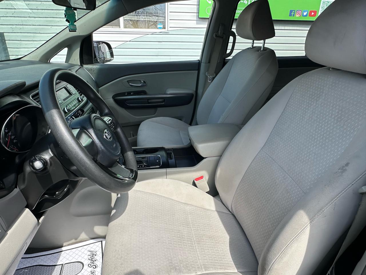 2016 Kia Sedona  - Photo #20