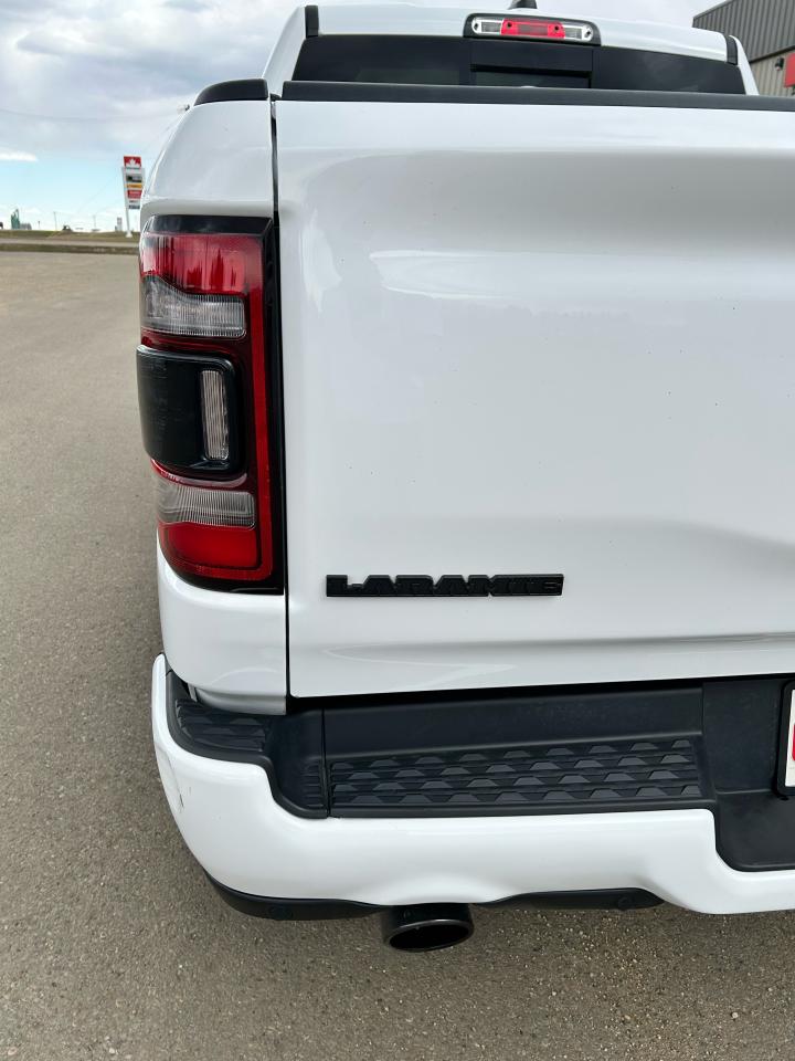 2023 RAM 1500 Laramie 4x4 Crew Cab 5'7" Box - Photo #6