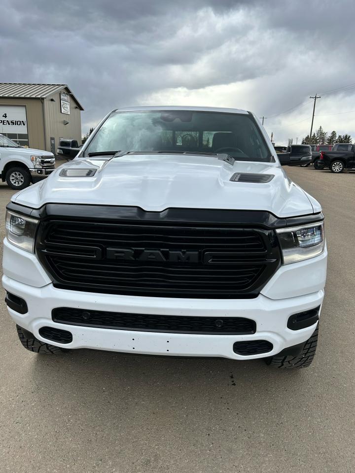 2023 RAM 1500 Laramie 4x4 Crew Cab 5'7" Box - Photo #3