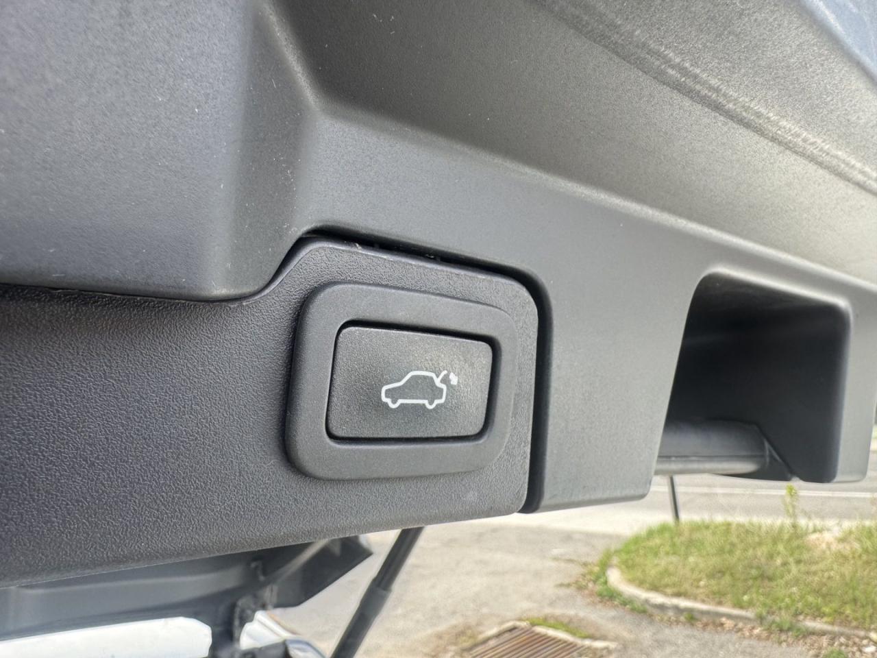 2016 Land Rover Evoque SE - Photo #15