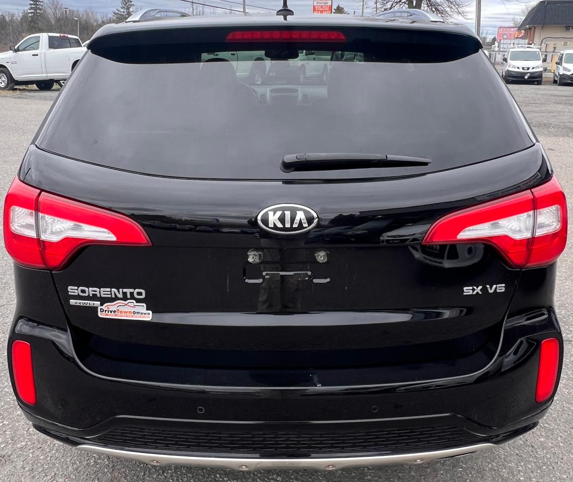 2015 Kia Sorento AWD 4dr V6 Auto SX - Photo #2