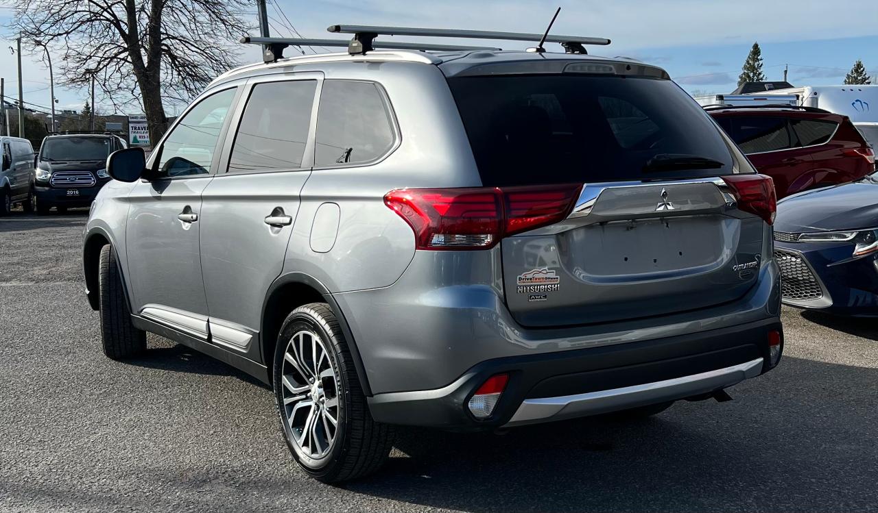2016 Mitsubishi Outlander AWC 4dr ES - Photo #3
