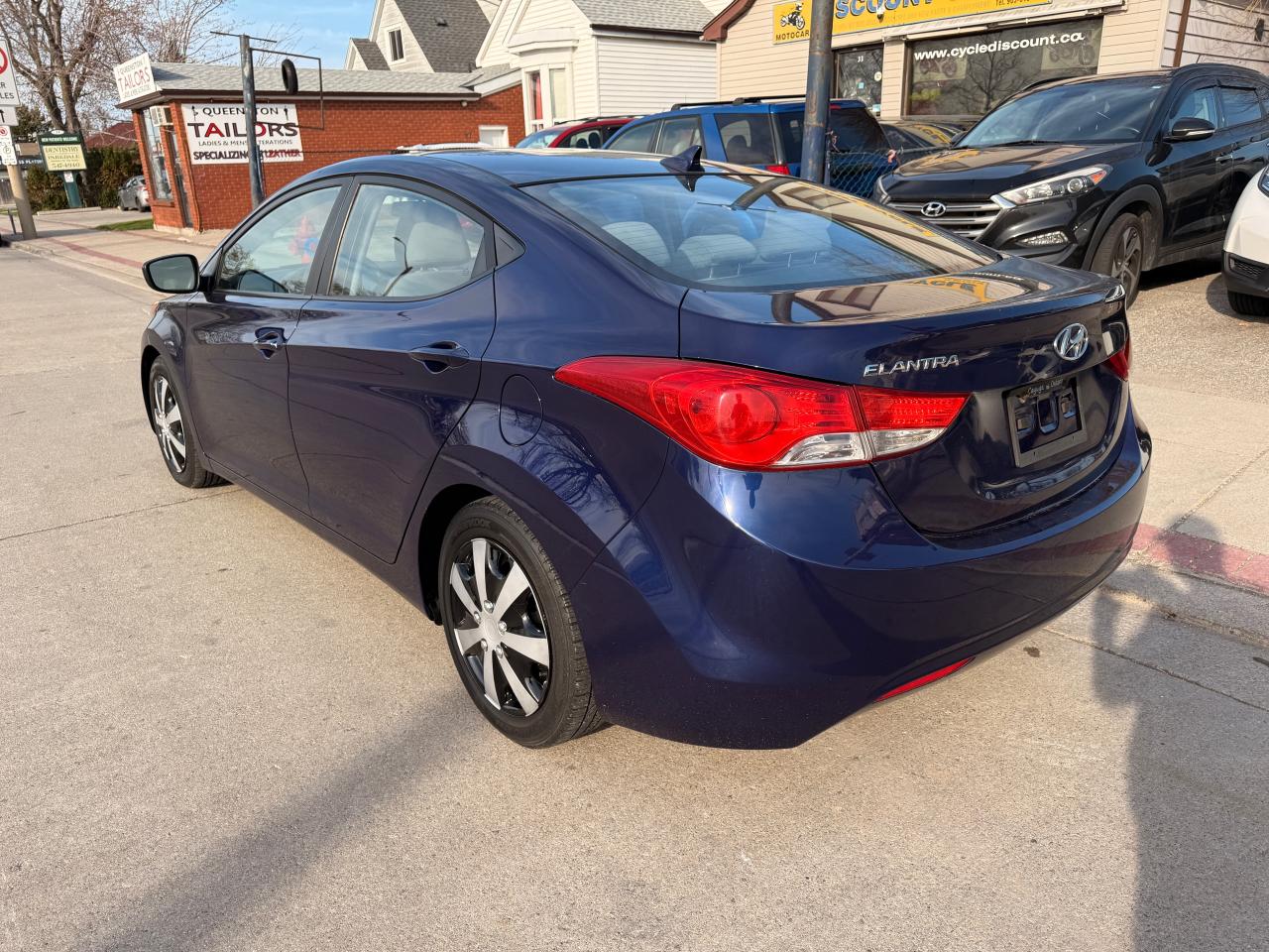 2013 Hyundai Elantra 4dr Sdn Auto - Photo #12