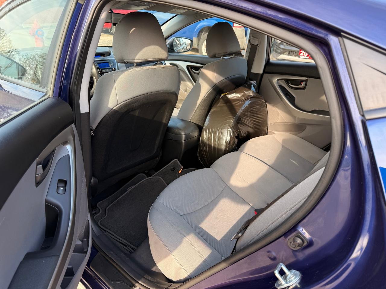 2013 Hyundai Elantra 4dr Sdn Auto - Photo #17