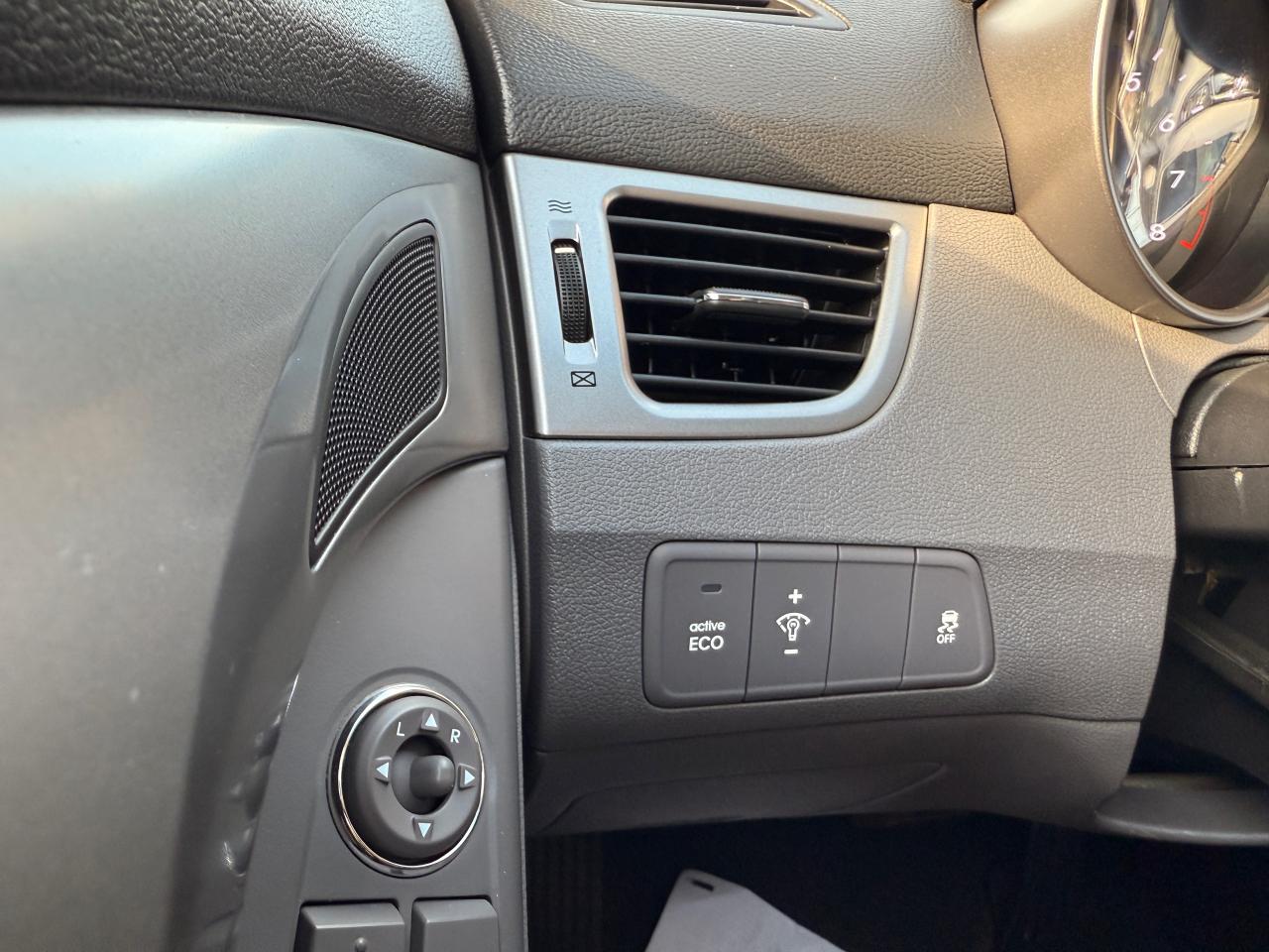 2013 Hyundai Elantra 4dr Sdn Auto - Photo #23