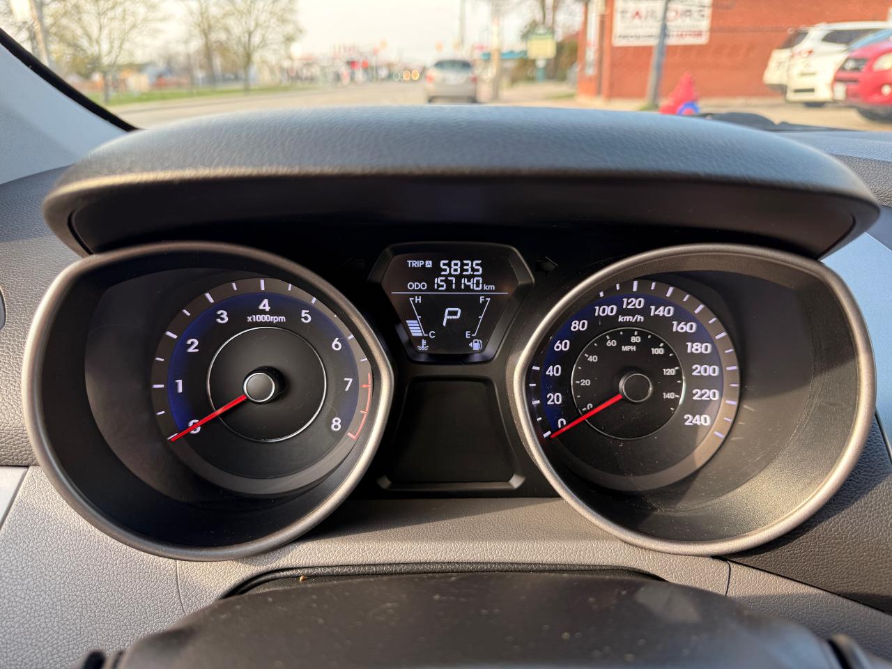 2013 Hyundai Elantra 4dr Sdn Auto - Photo #21