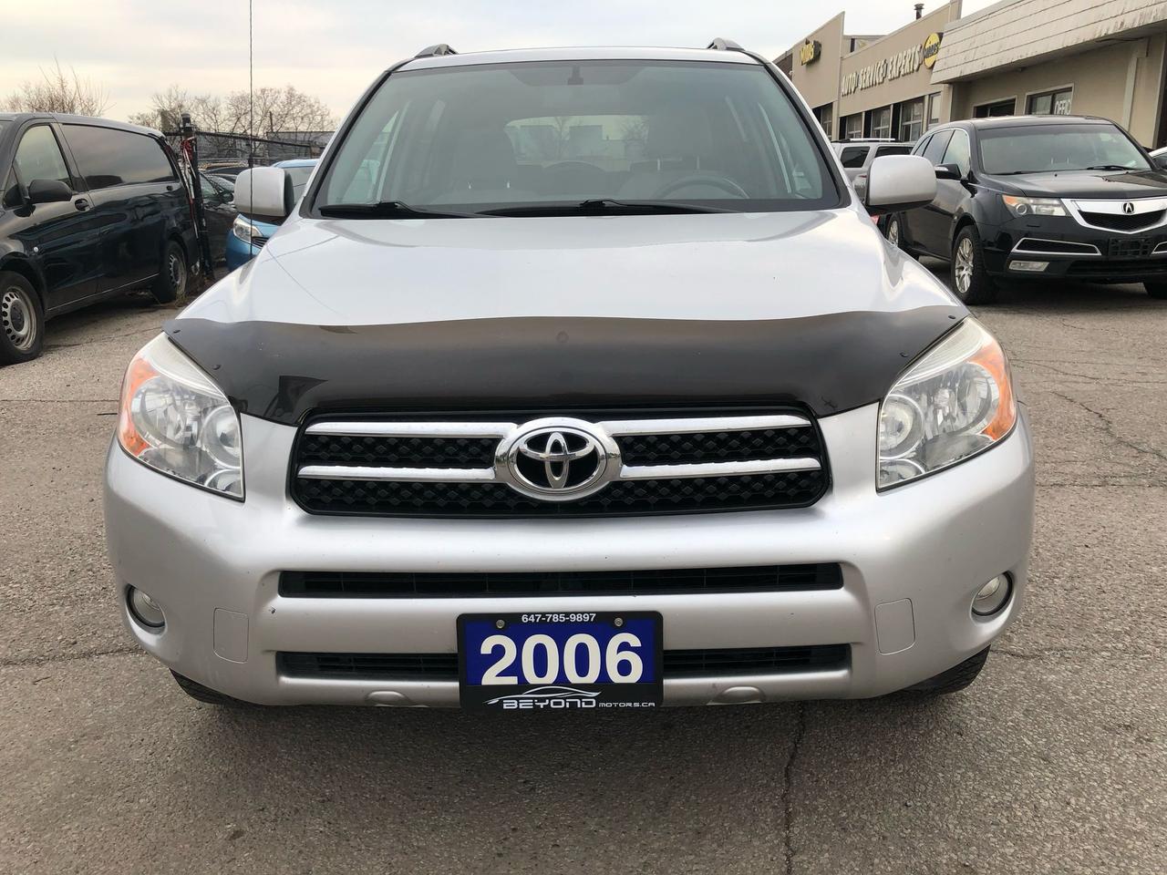 2006 Toyota RAV4 LIMITED CERTIFIED WITH 3 YEARS WARRANTY INCLUDED.
