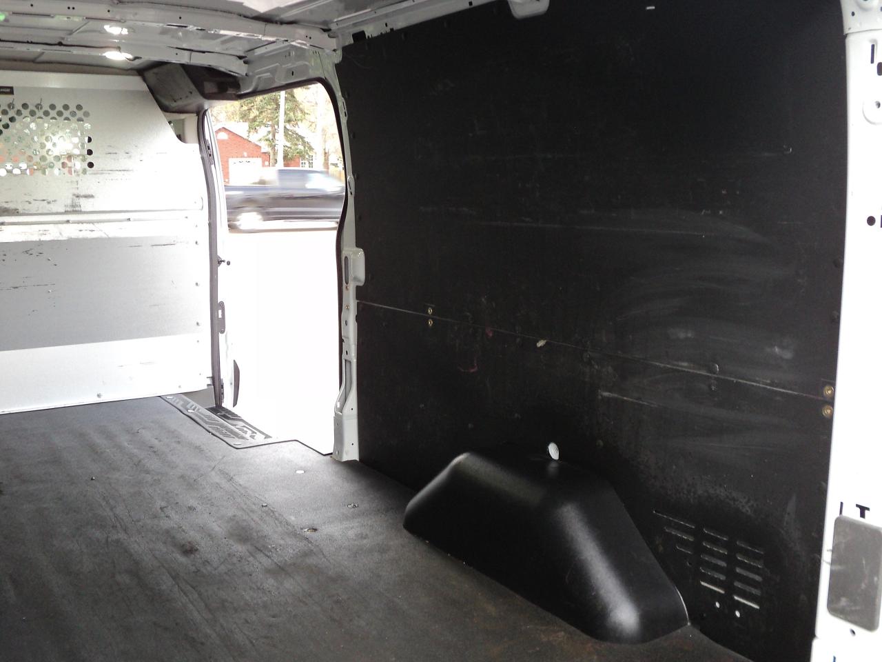 2021 Ford Transit Cargo Van T-250 LowRoof 148"WB 3.5L6cyl RWD BackUpCam - Photo #21
