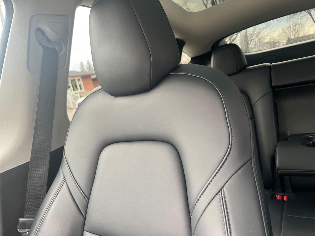 2021 Tesla Model Y LONG RANGE - Photo #11