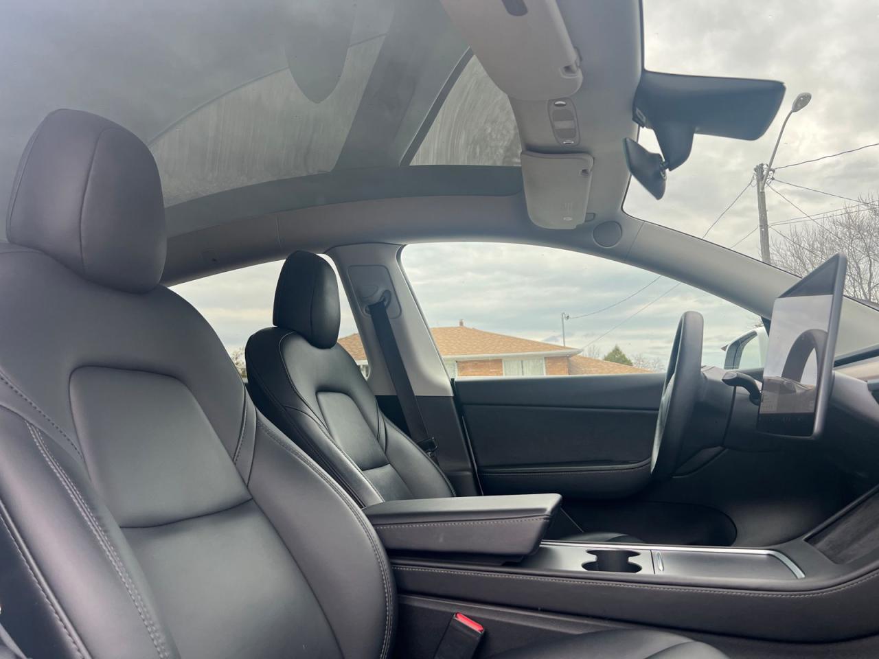 2021 Tesla Model Y LONG RANGE - Photo #15