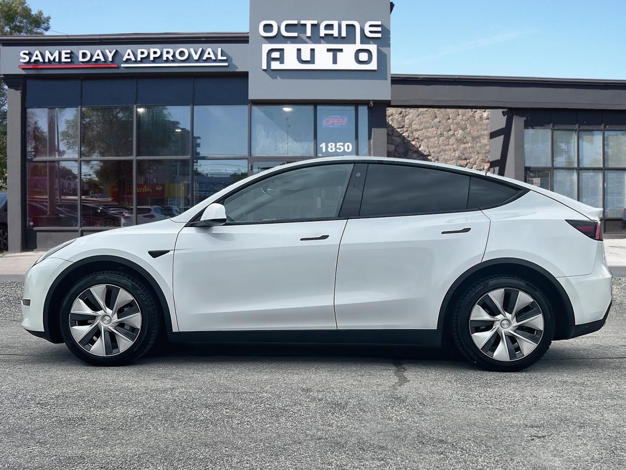 2021 Tesla Model Y Long Range AWD Photo2