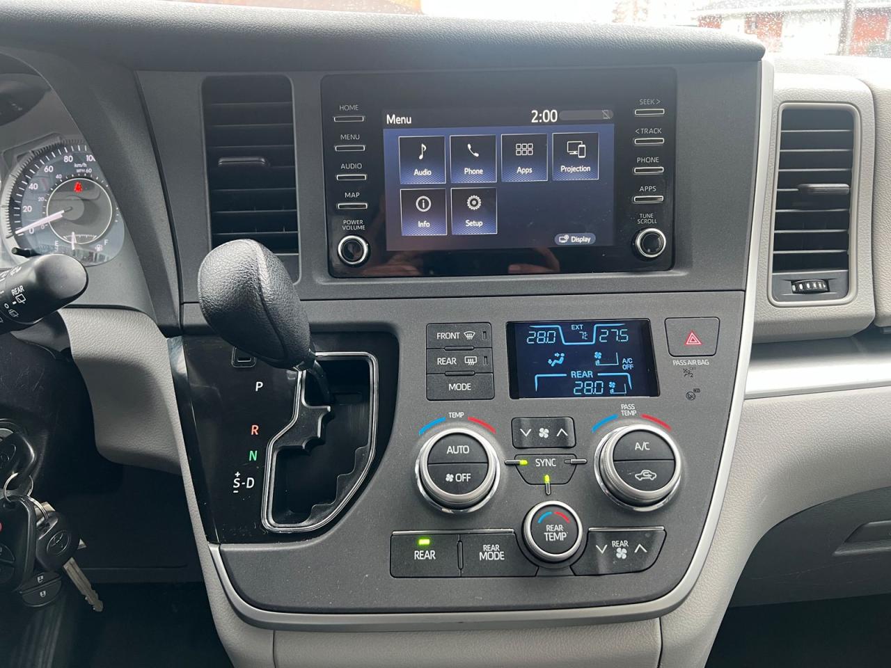 2020 Toyota Sienna CE - Photo #18