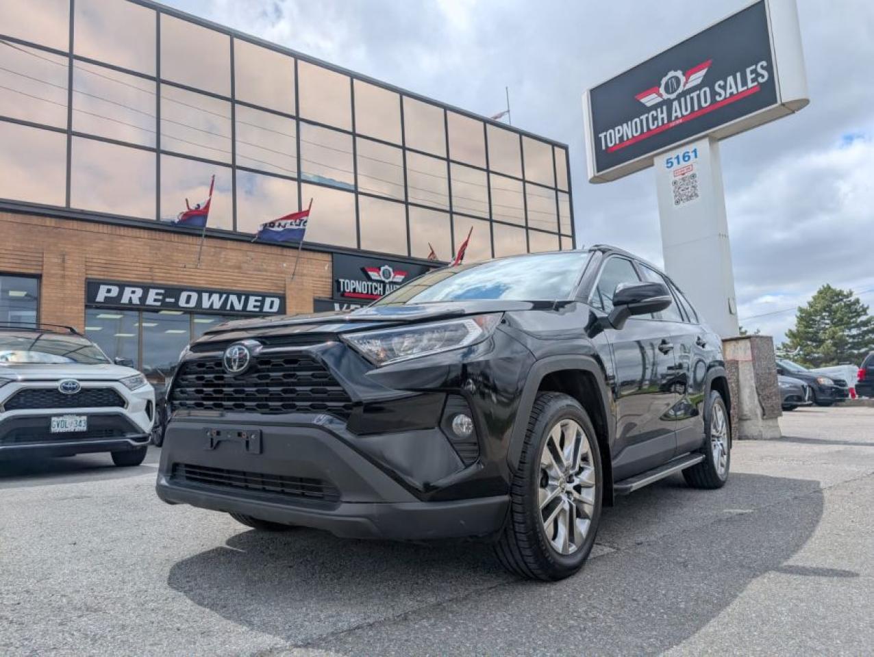 Used 2021 Toyota RAV4 XLE for sale in North York, ON