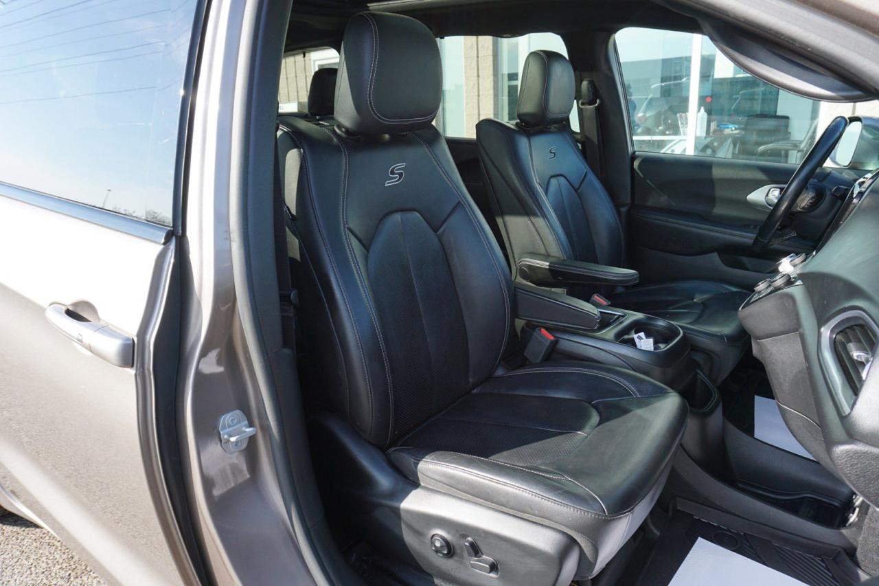 2018 Chrysler Pacifica V6 TOURING-L PLUS S CERTIFIED *FREE ACCIDENT* NAVI 360 CAMERA DVD PANO ROOF HEATED LEATHER P,SENSORS - Photo #19