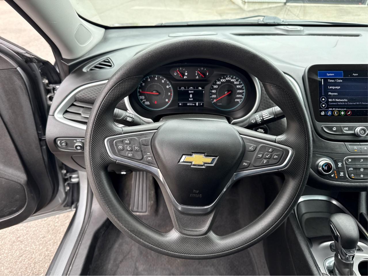 2023 Chevrolet Malibu FWD 1LT - Photo #13