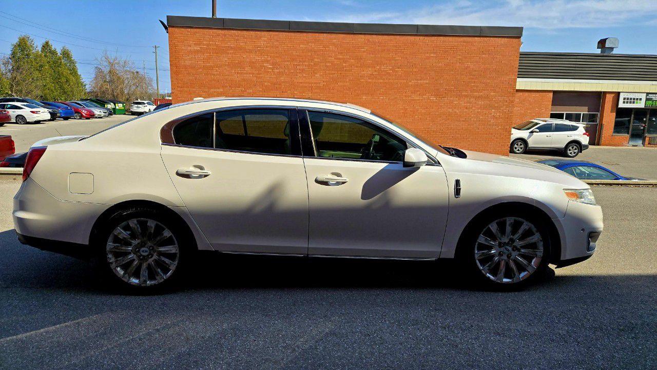 2011 Lincoln MKS 4DR SDN 3.5L AWD - Photo #4