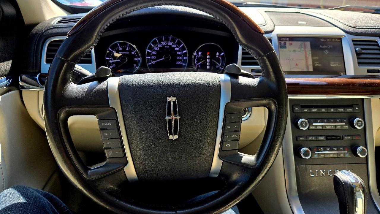 2011 Lincoln MKS 4DR SDN 3.5L AWD - Photo #11