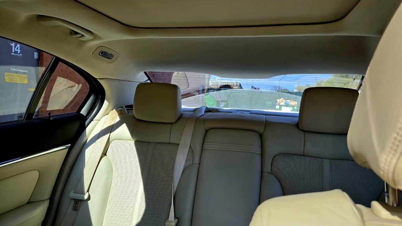 2011 Lincoln MKS 4DR SDN 3.5L AWD - Photo #15