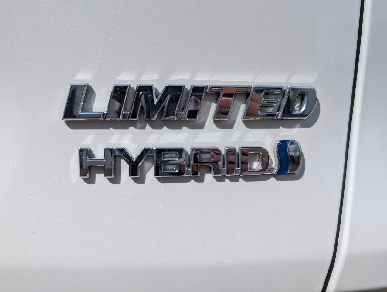 2020 Toyota RAV4 Hybrid Limited Photo