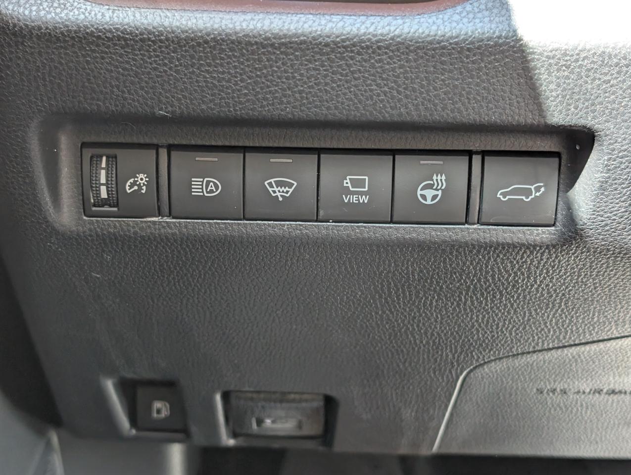 2020 Toyota RAV4 Hybrid Limited Photo