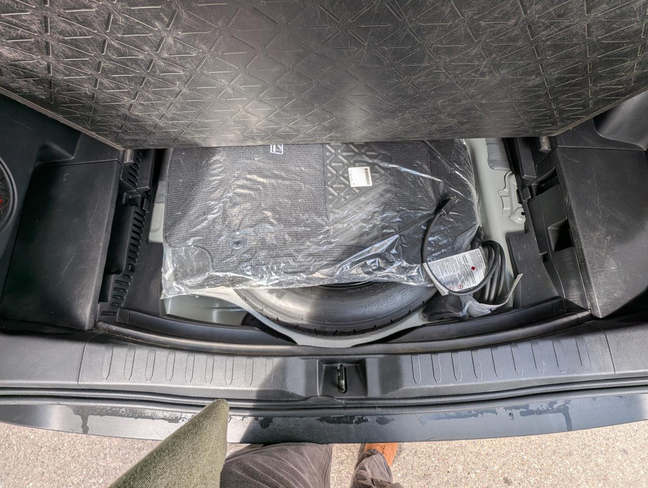 2020 Toyota RAV4 Hybrid Limited Photo