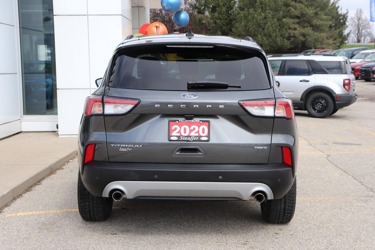 2020 Ford Escape TITANIUM HYBRID AWD Photo5