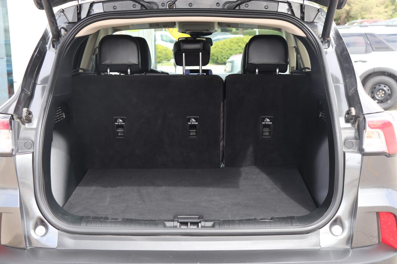 2020 Ford Escape TITANIUM HYBRID AWD Photo5