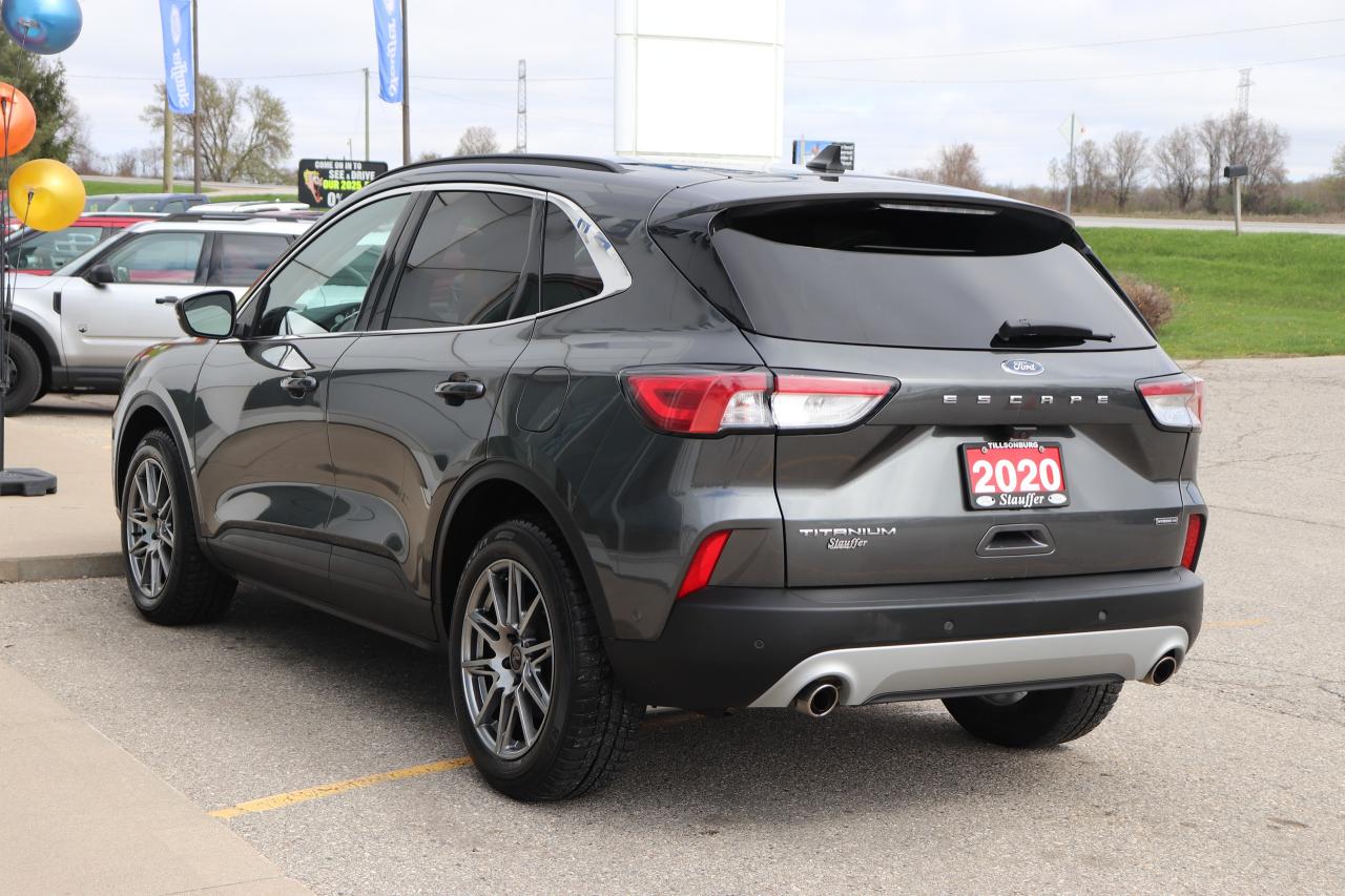 2020 Ford Escape TITANIUM HYBRID AWD Photo
