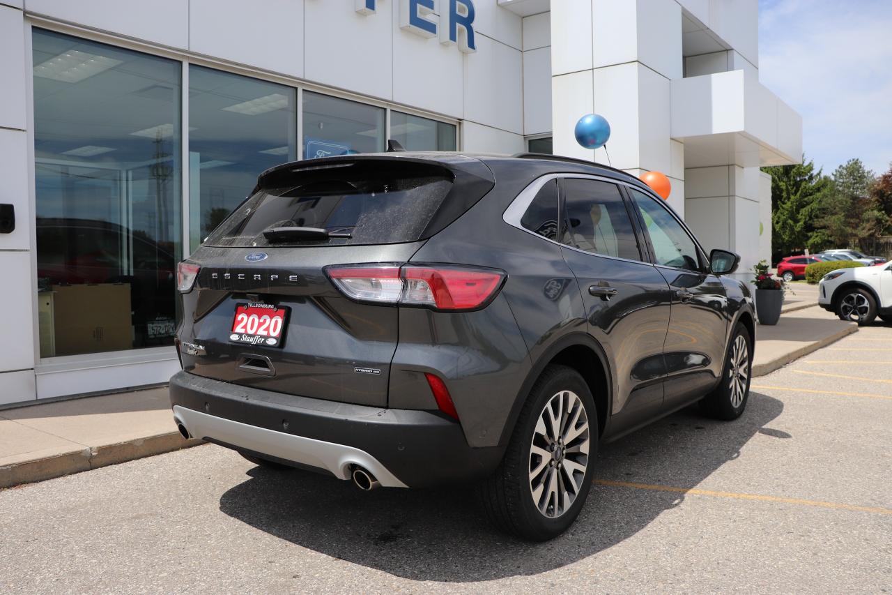 2020 Ford Escape TITANIUM HYBRID AWD Photo