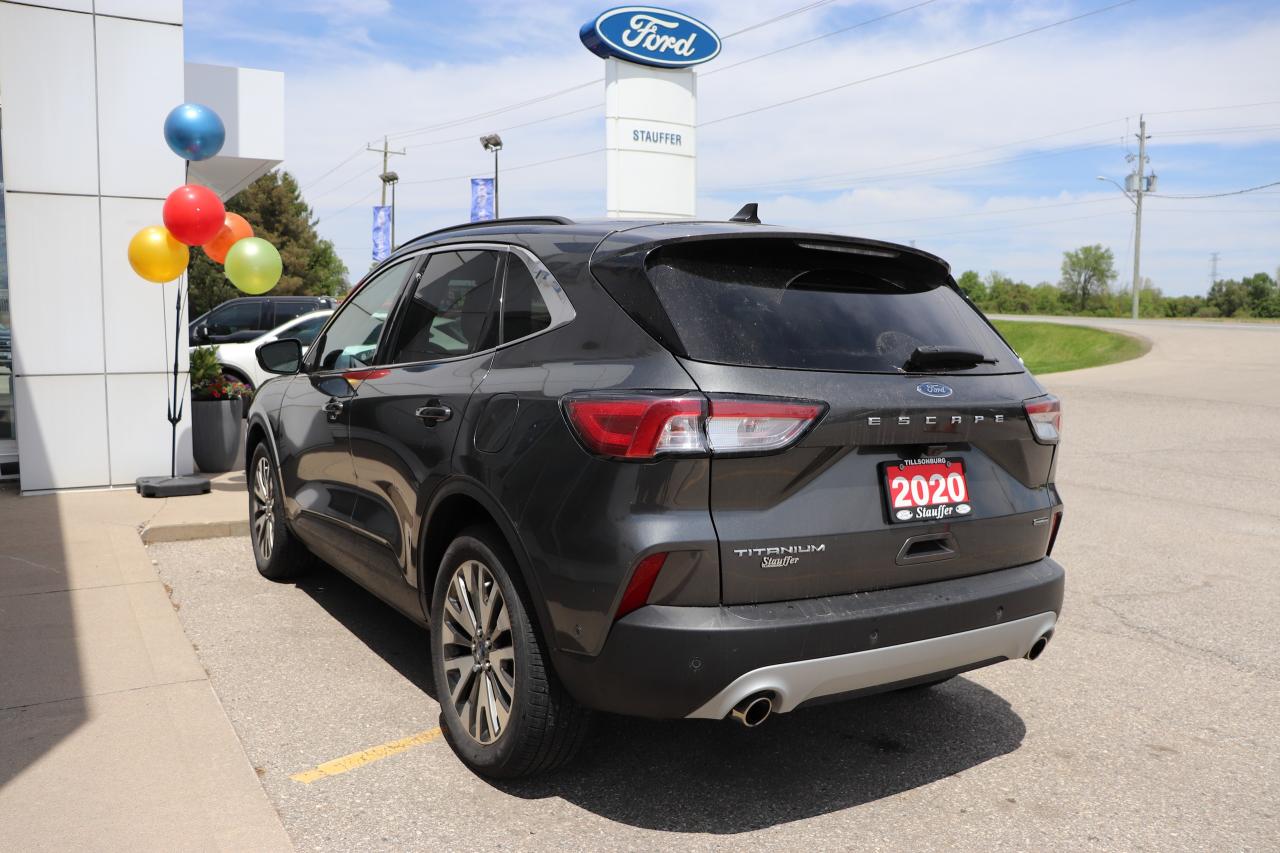 2020 Ford Escape TITANIUM HYBRID AWD Photo