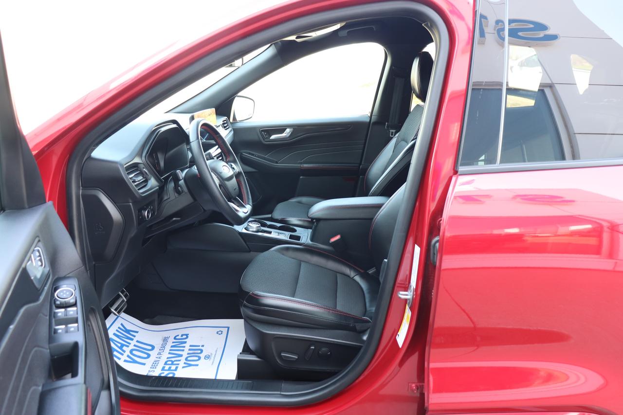 2023 Ford Escape ST-Line Select AWD Photo5