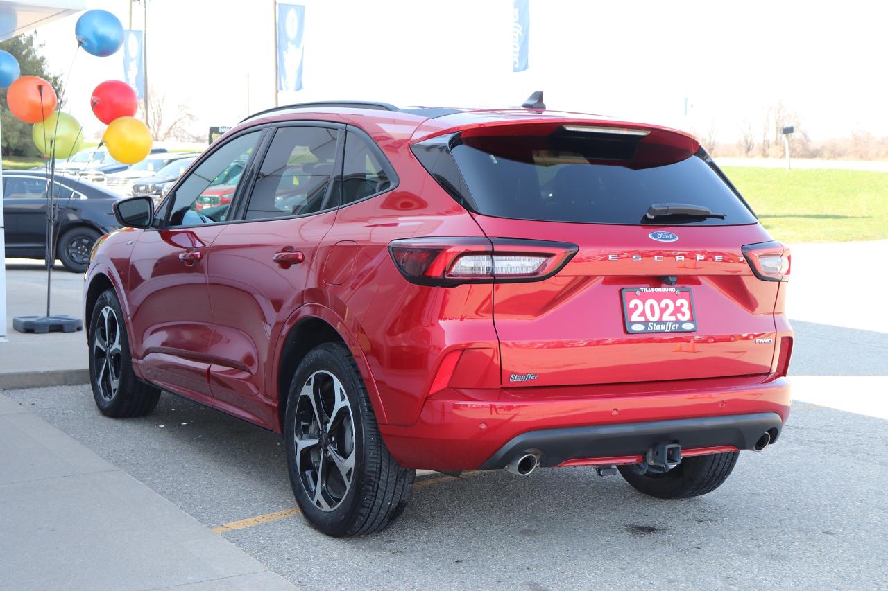 2023 Ford Escape ST-Line Select AWD Photo5