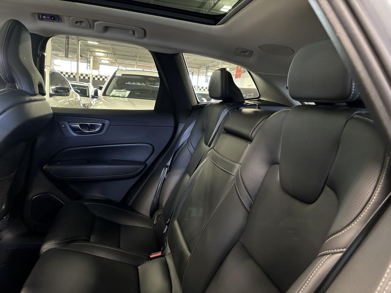 2021 Volvo XC60 T6 Inscription|AWD|NAV|HARMANKARDON|LEATHER|PANO|+ - Photo #9