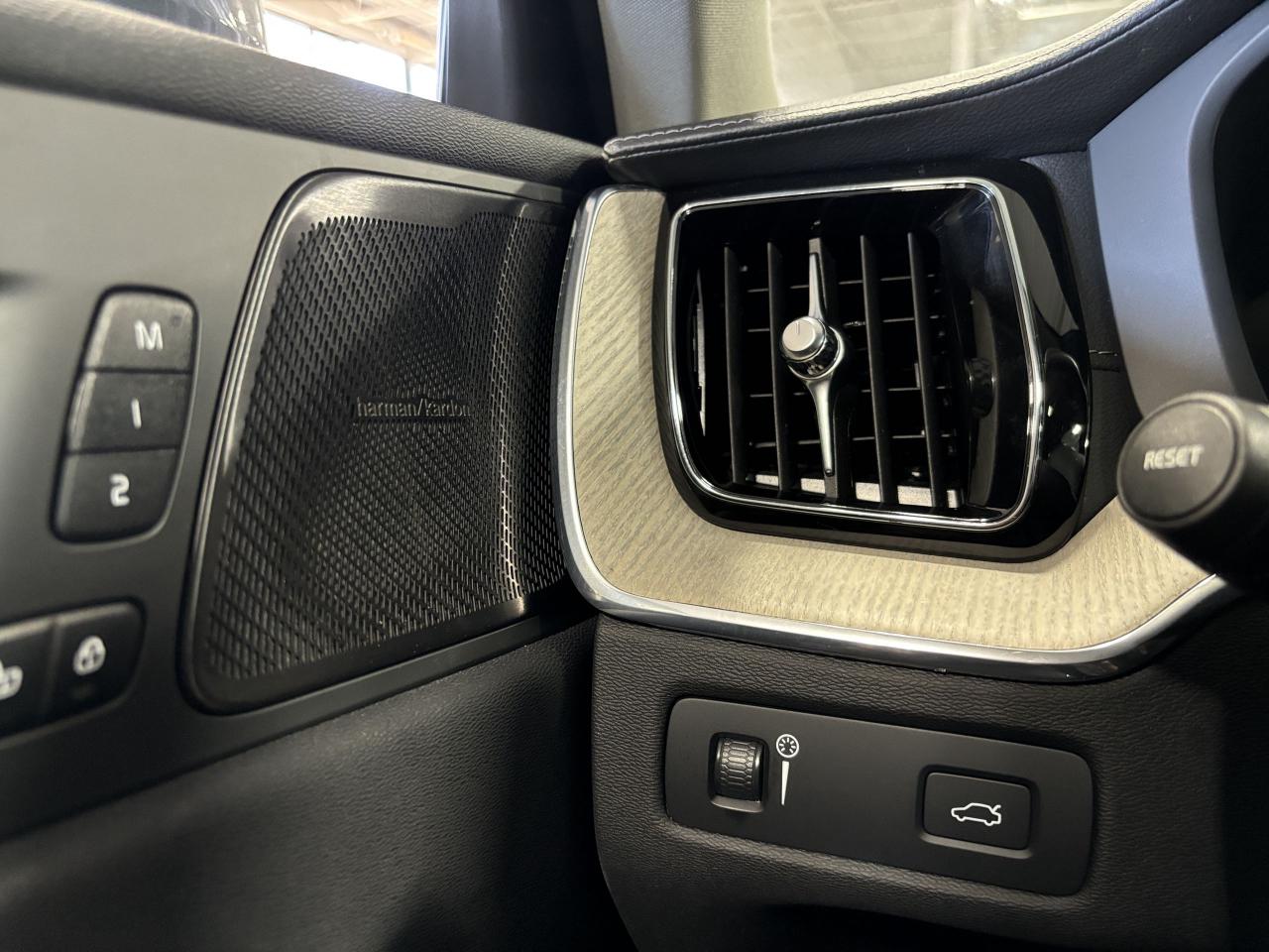 2021 Volvo XC60 T6 Inscription|AWD|NAV|HARMANKARDON|LEATHER|PANO|+ - Photo #19