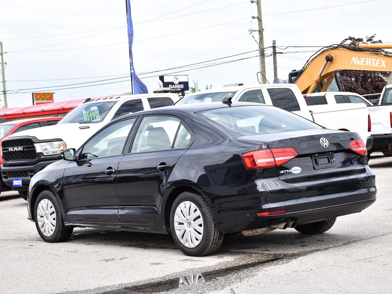 2015 Volkswagen Jetta Trendline ~Heated Seats ~Backup Camera ~Bluetooth Photo4