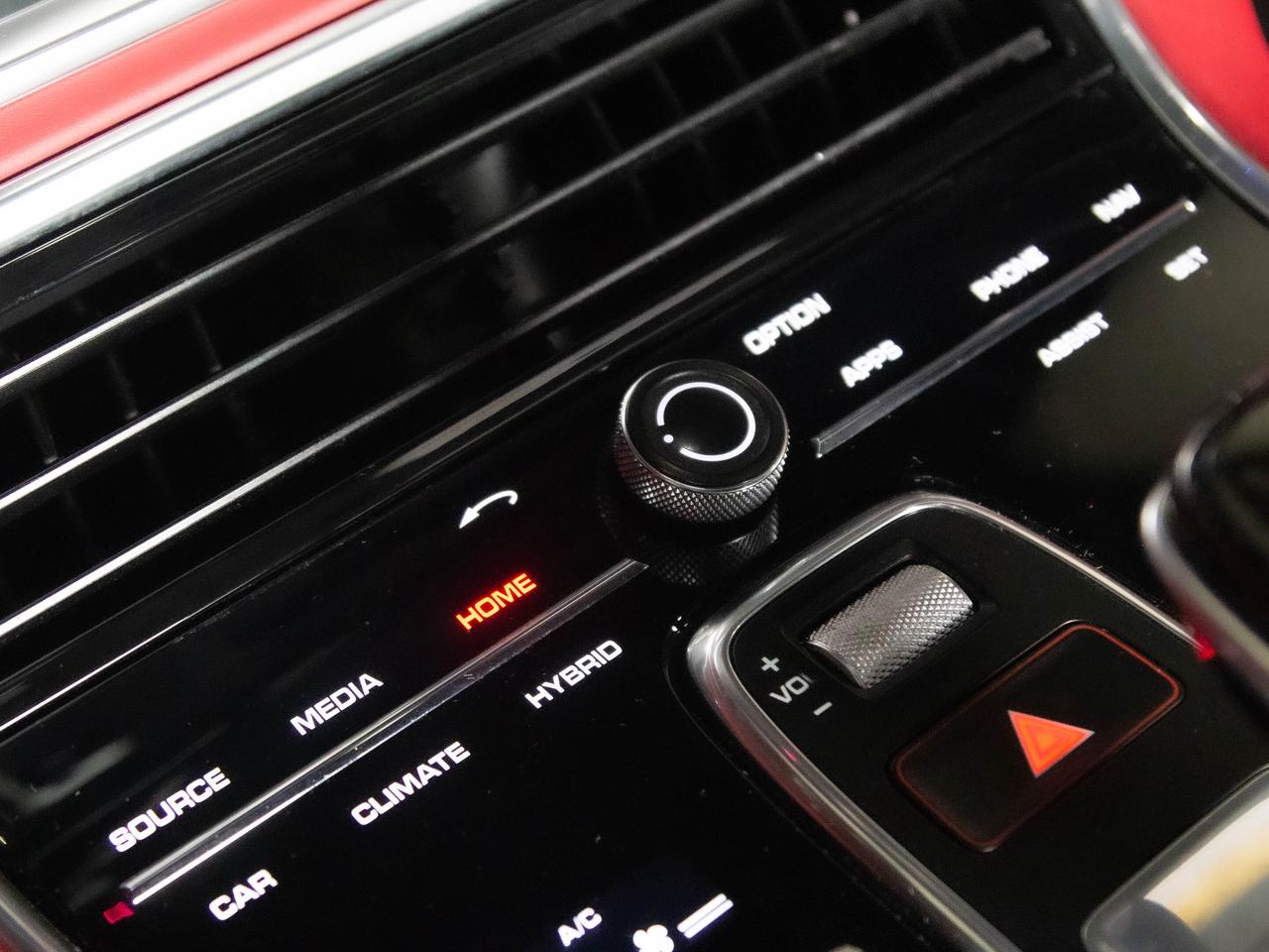 2018 Porsche Panamera TURBO S | E-HYBRID | PREM PLUS PKG | 21 IN WHEELS Photo