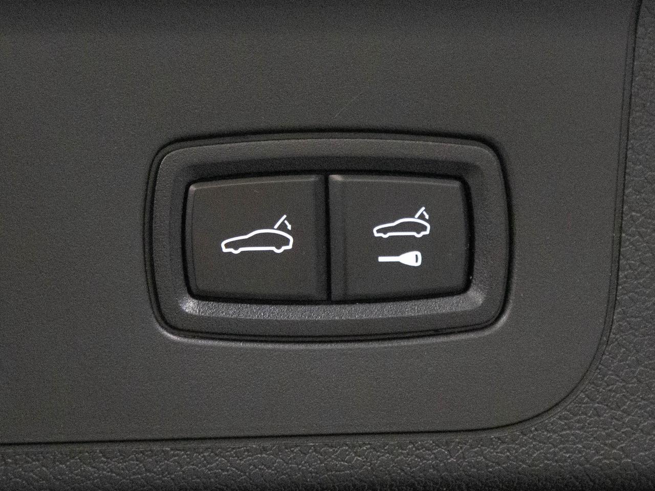 2018 Porsche Panamera TURBO S | E-HYBRID | PREM PLUS PKG | 21 IN WHEELS Photo