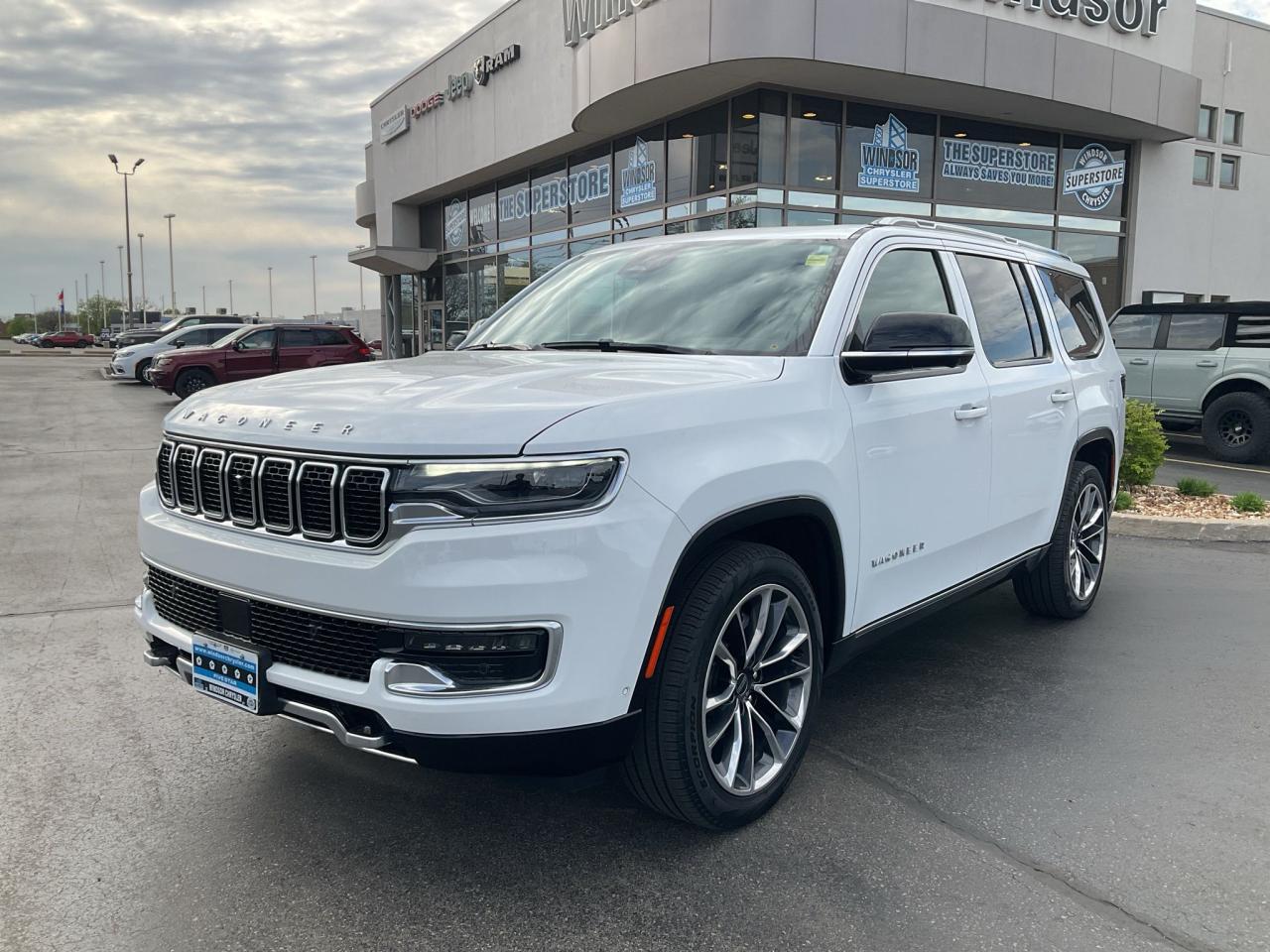 Used 2023 Jeep Wagoneer executive lease/low kms for sale in Windsor, ON