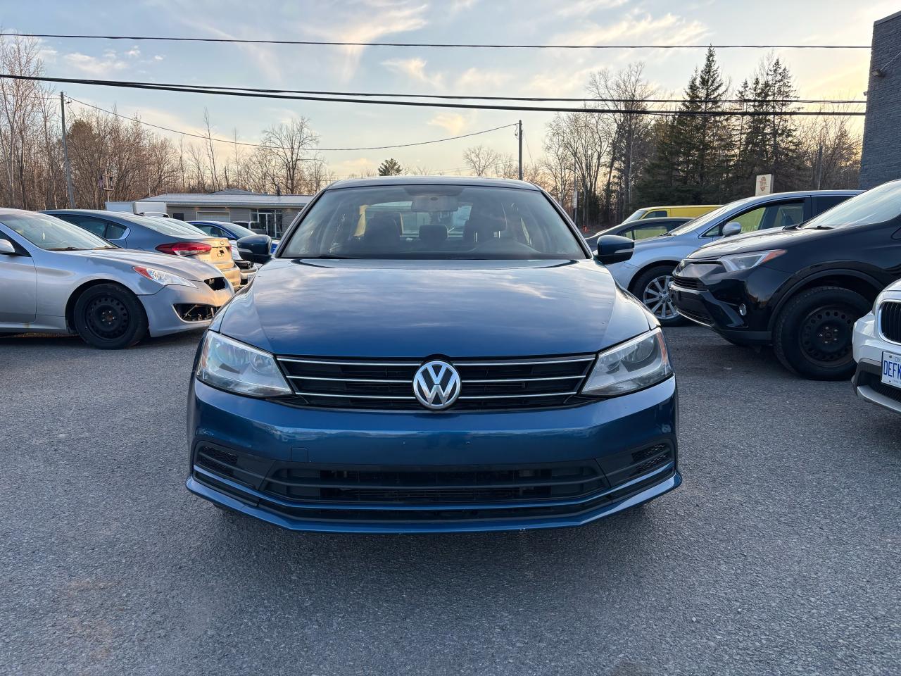 2016 Volkswagen Jetta Trendline - Photo #2