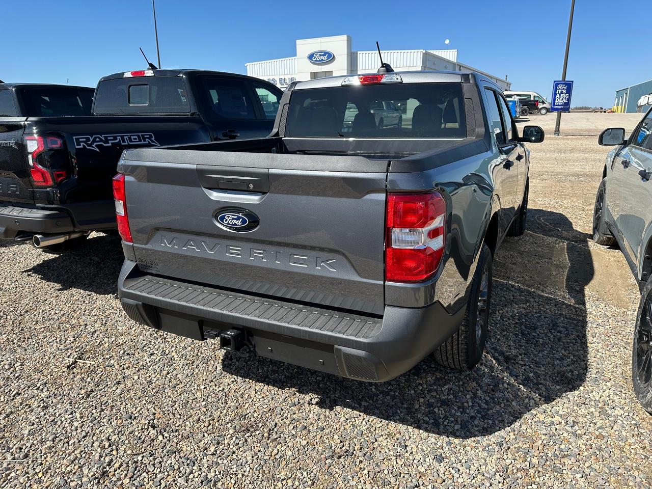 2025 Ford Maverick XLT AWD SuperCrew 302A Photo5