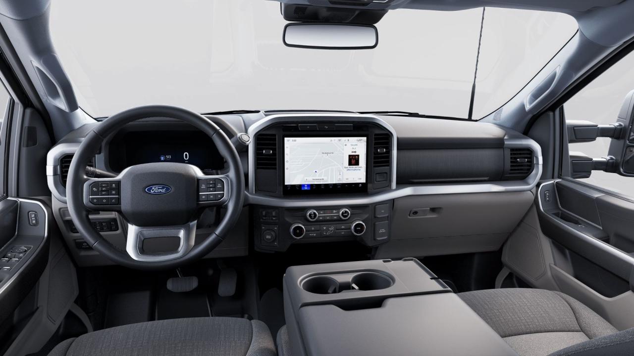 2025 Ford F-150 XLT Photo5