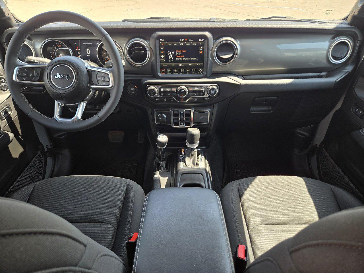 2023 Jeep Gladiator Overland - Photo #14