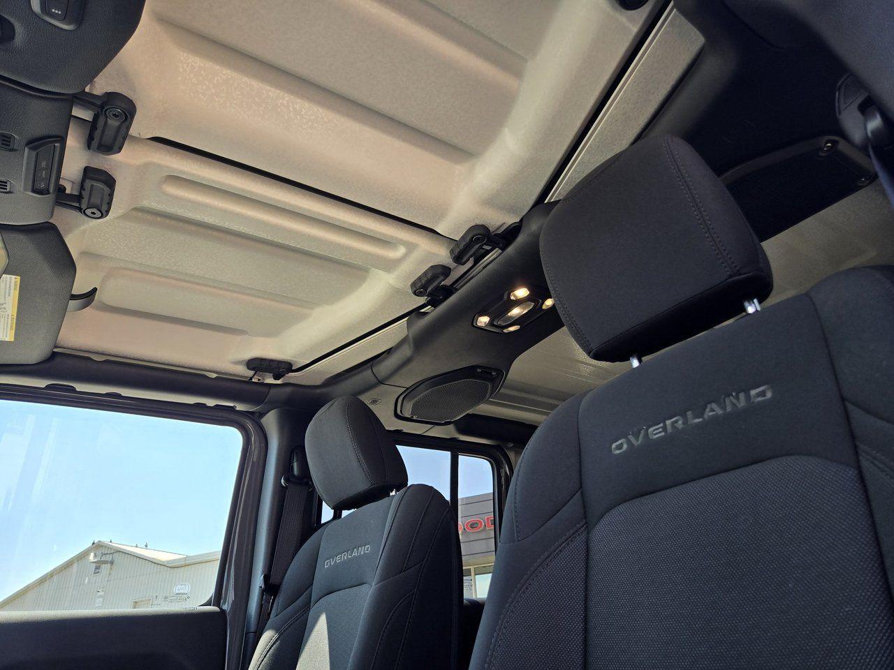 2023 Jeep Gladiator Overland - Photo #20