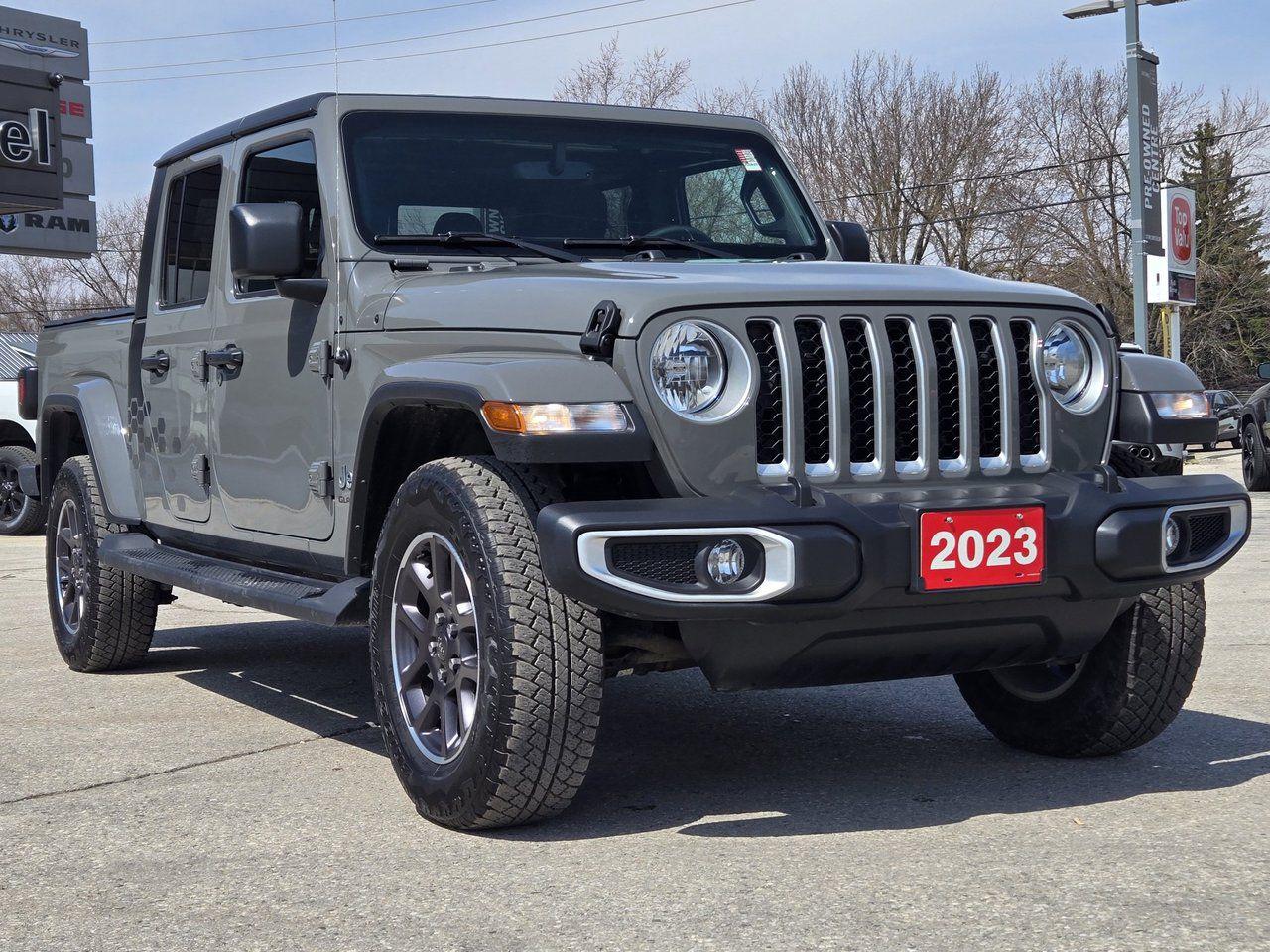 2023 Jeep Gladiator Overland - Photo #3