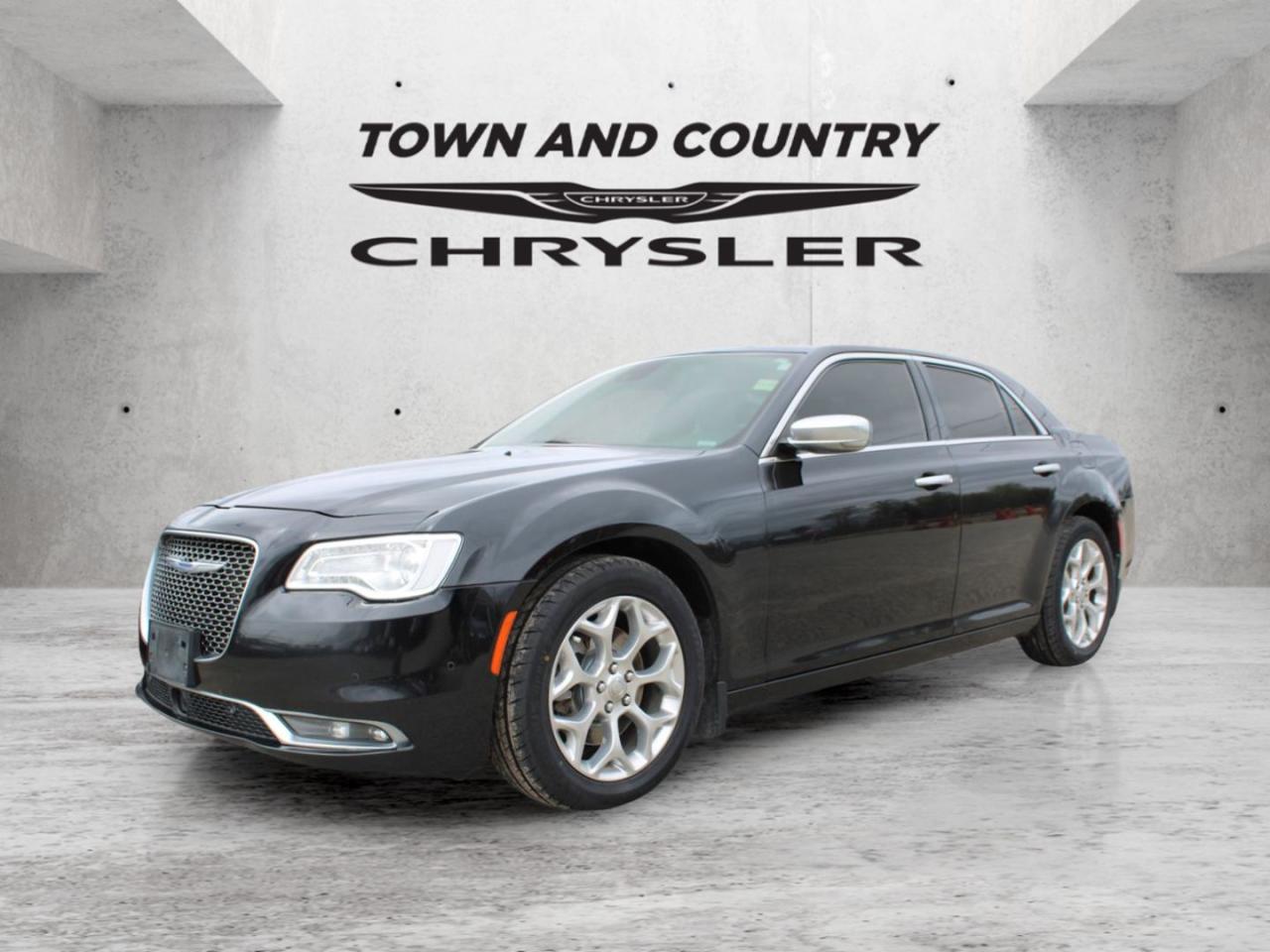 Used 2017 Chrysler 300 4dr Sdn Platinu for sale in Smiths Falls, ON